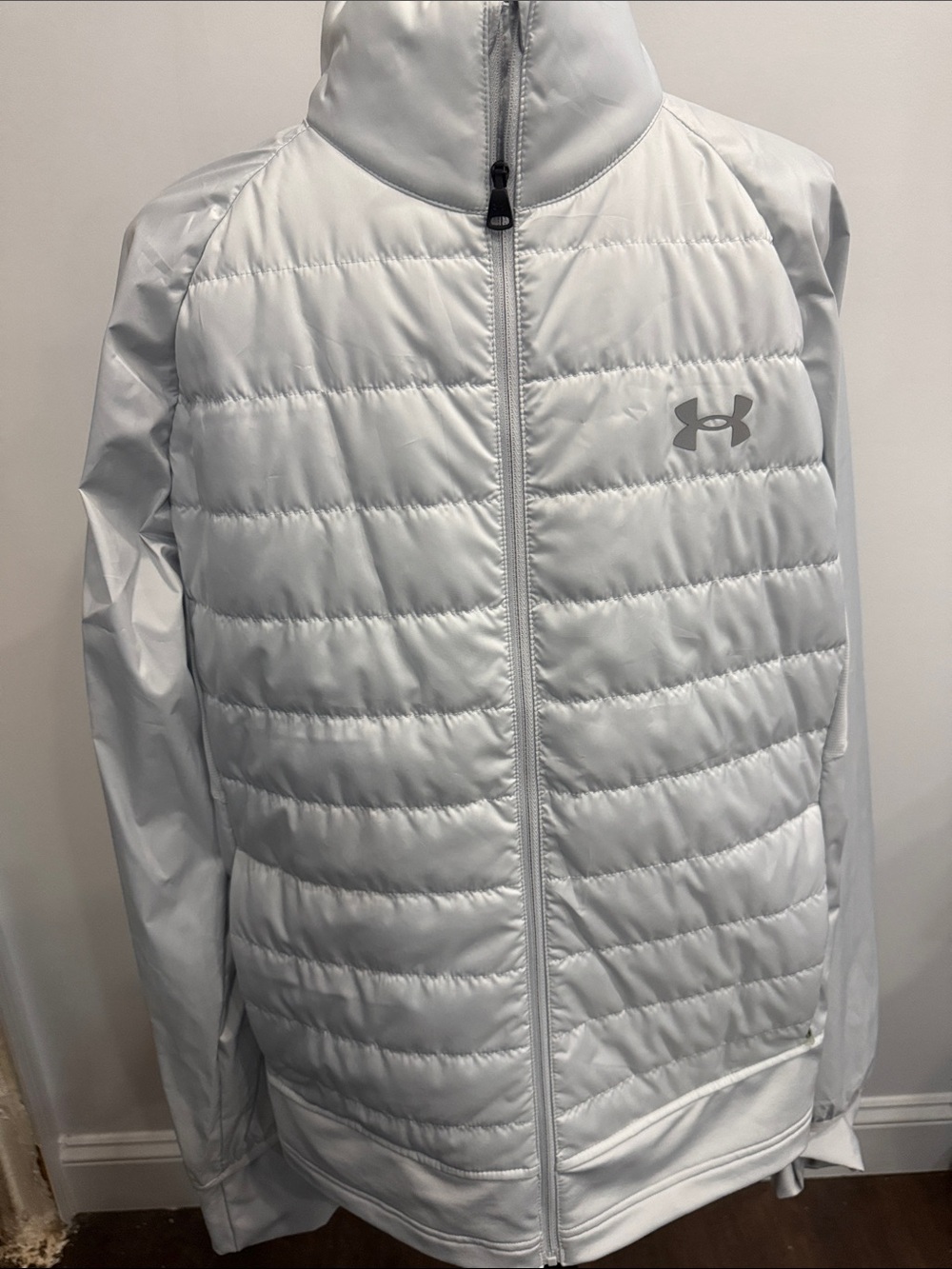 Under Armour Light Gray Quilted Lightweight Jacket